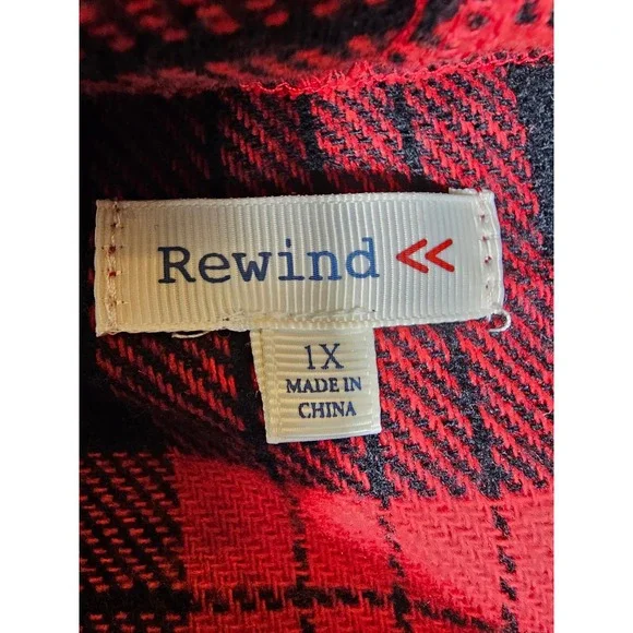 Rewind Red Black Buffalo Plaid Hooded Fringe Vest Scarf Front Plus Size 1X - Picture 6 of 7
